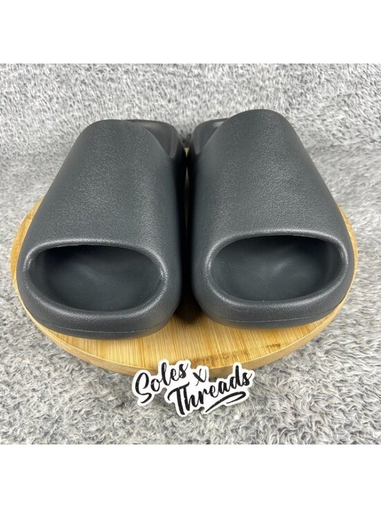 Adidas Yeezy Slide Onyx Size 7 Men HQ6448 main image 6